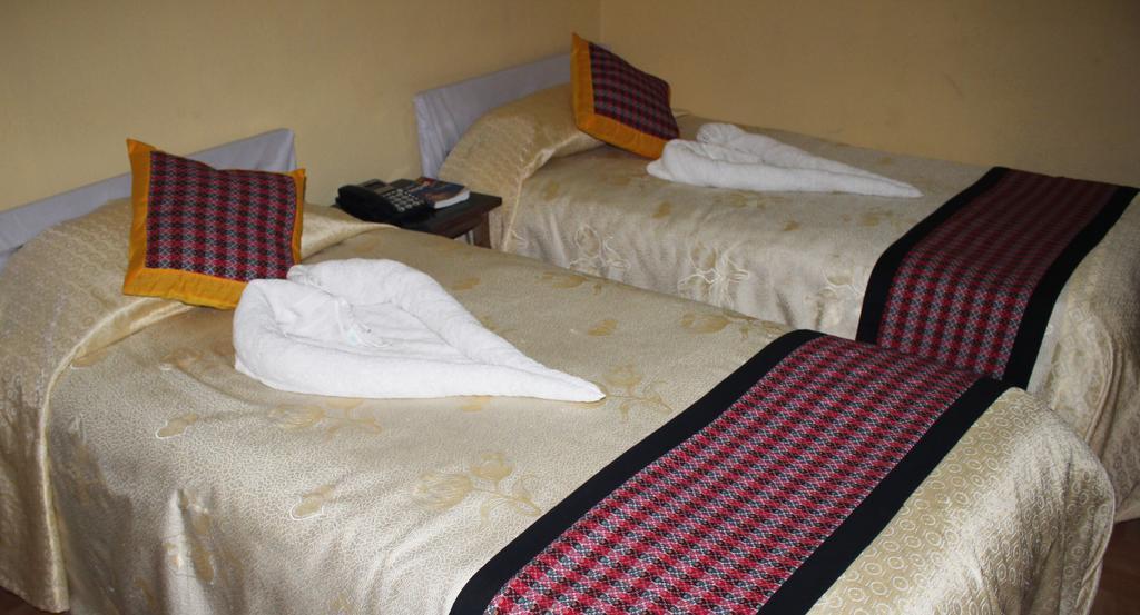 Simrika Homes Bed And Breakfast Kathmandu Phòng bức ảnh