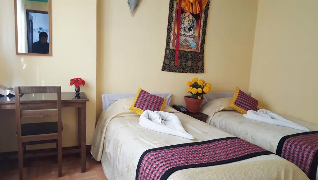 Simrika Homes Bed And Breakfast Kathmandu Phòng bức ảnh