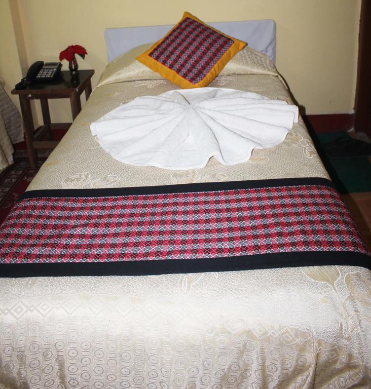 Simrika Homes Bed And Breakfast Kathmandu Phòng bức ảnh