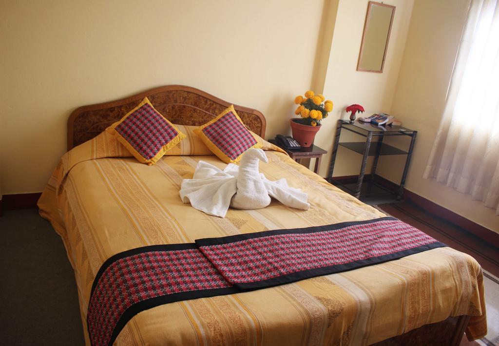 Simrika Homes Bed And Breakfast Kathmandu Phòng bức ảnh